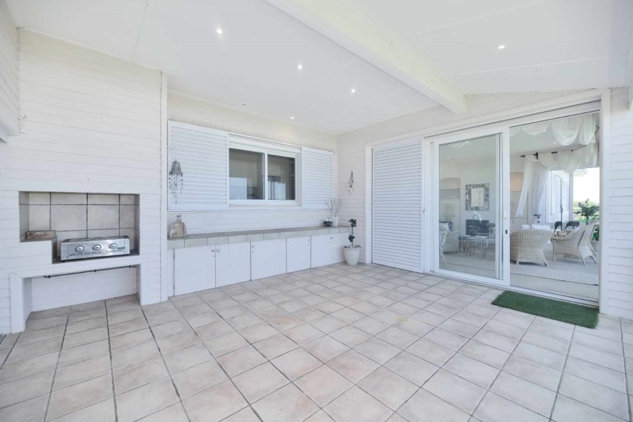 To Let 4 Bedroom Property for Rent in Vermont Western Cape